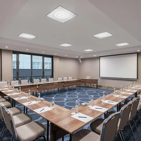 Doubletree By Hilton Gayrettepe Hotel Istanbul
