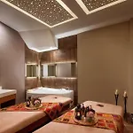 فندق Doubletree By Hilton Gayrettepe 5*