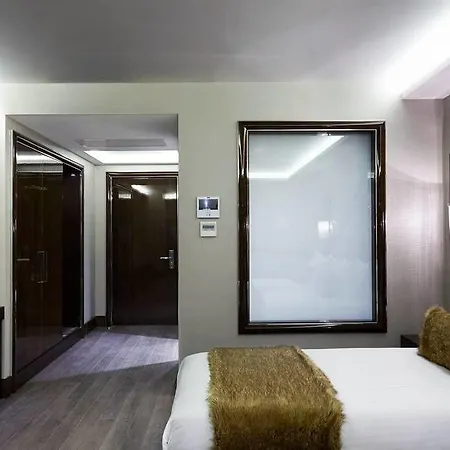 Doubletree By Hilton Gayrettepe Hotel Istanbul