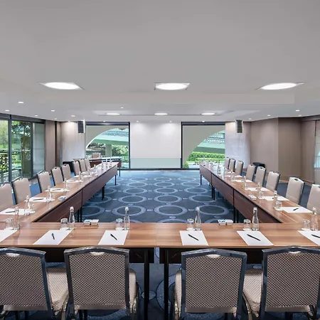 Doubletree By Hilton Gayrettepe 호텔