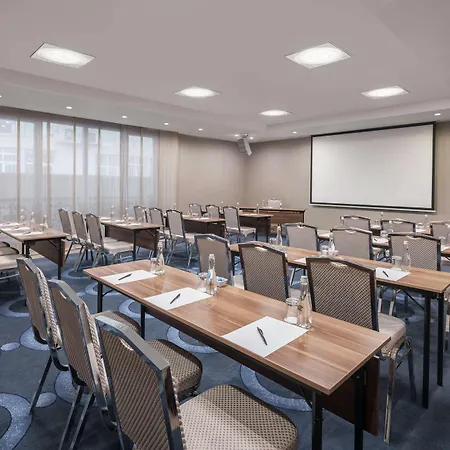 Doubletree By Hilton Gayrettepe 호텔 5*