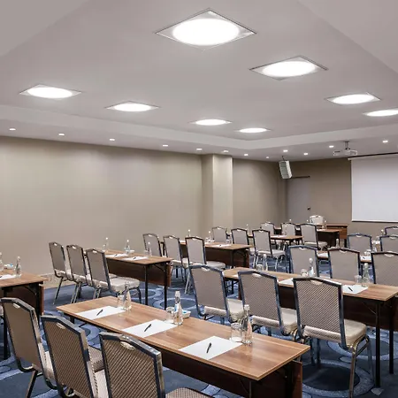 호텔 Doubletree By Hilton Gayrettepe 5*