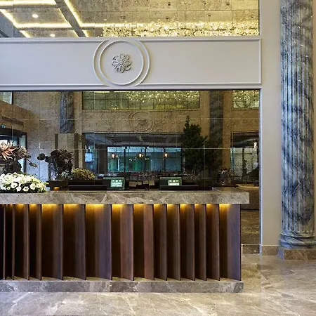 Doubletree By Hilton Gayrettepe מלון 5*