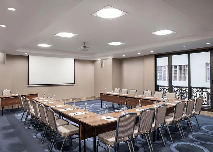 Doubletree By Hilton Gayrettepe