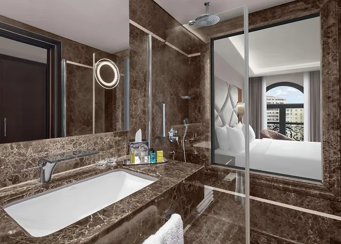 酒店 Doubletree By Hilton Gayrettepe 5*