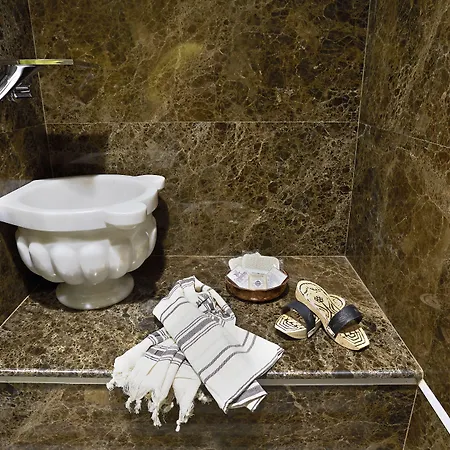 Hotel Doubletree By Hilton Gayrettepe 5*