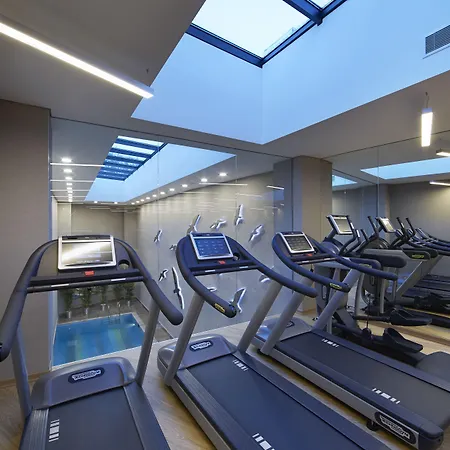 Doubletree By Hilton Gayrettepe Hotel